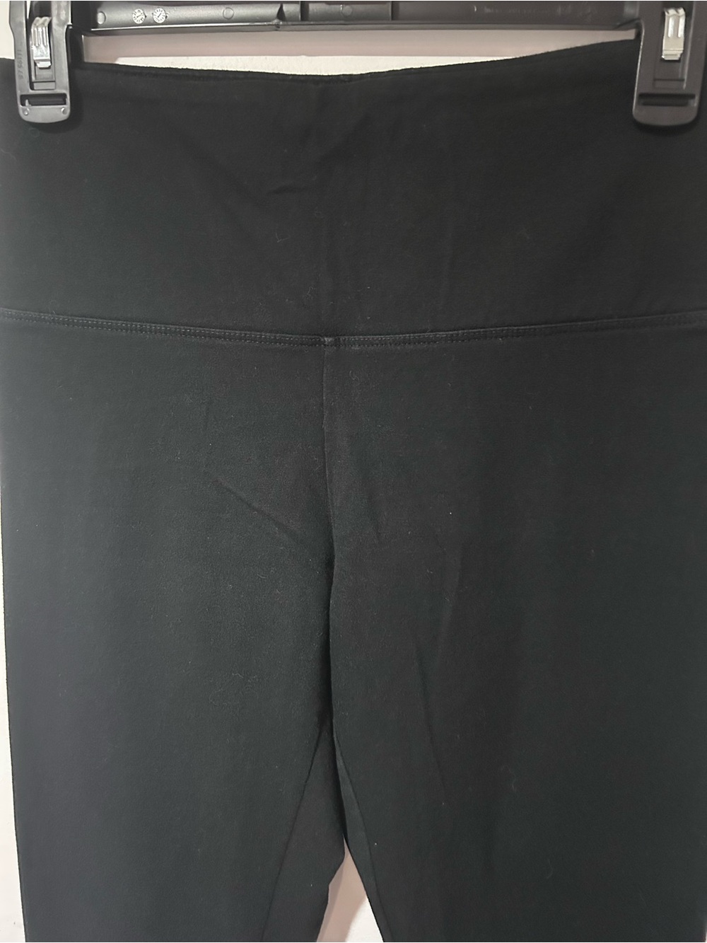 PINK Victoria's Secret Black Leggings with Multicolor Side Logo - Picture 9 of 9